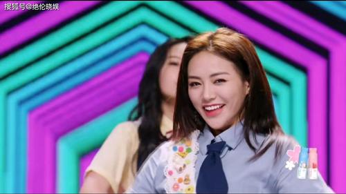 c位的实力. 谢可寅以401分高票,一人救《单眼皮女生》全组,实至名归.