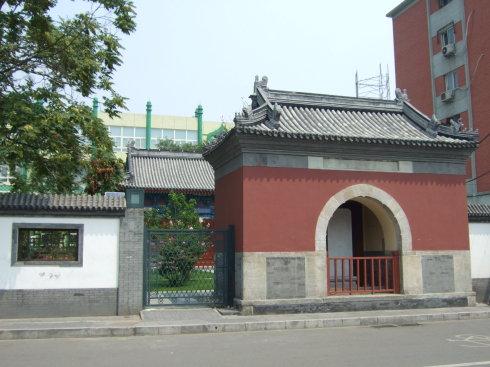北京西城圣安寺——惜850年精美塑像壁画,躲过了天灾躲不过人祸