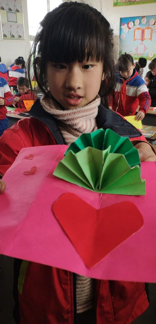 三八妇女节手工制作 二年级