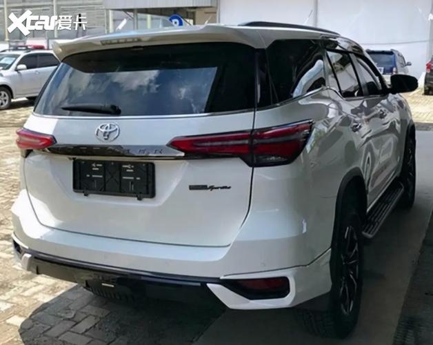 2022款全新丰田越野车曝光!外观酷似陆巡,2.7l动力叫板汉兰达