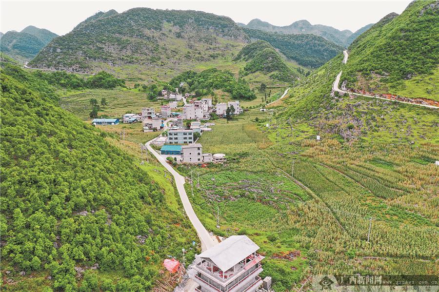 广西十三五总投资740多亿元助贫困山区进行道路建设