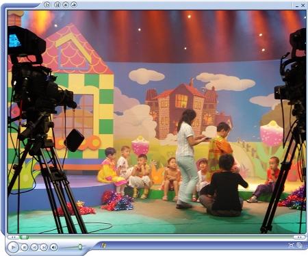 《动画乐翻天》的场景就像一个童话世界,也是个月亮城堡,月亮姐姐用