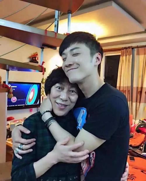 乔爸乔妈回忆去世当天,乔任梁死因曝光,最终遗言令乔妈悔恨终身