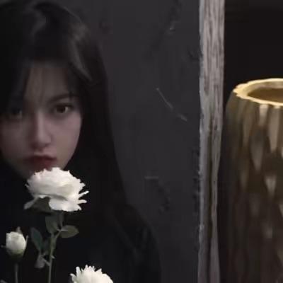 女生暗黑系头像伤感大全很丧很颓废的昵女头像