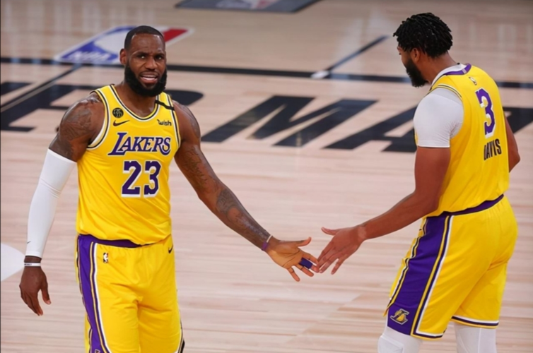 图三:詹姆斯与戴维斯