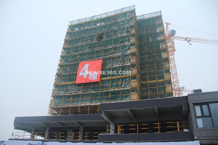 新中宇维萨4号楼施工现场 2013年1月