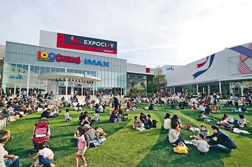 从购物中心看世界-日本lalaport expocity世博城市
