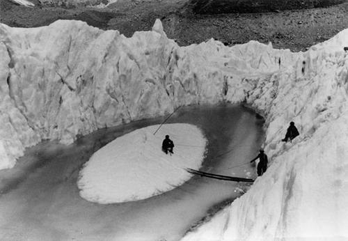美摄影师照片揭示喜马拉雅冰川正消失(组图)
