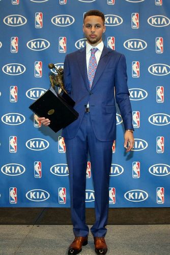 库里15-16常规赛mvp