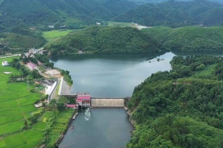 江西永新:航拍芰南水库