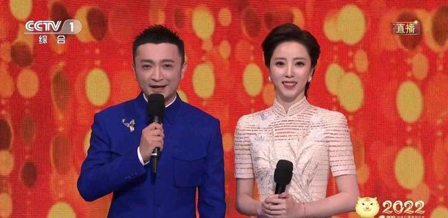 央视春晚主持人任鲁豫最稳马凡舒颜值取胜撒贝宁嘴瓢也可爱