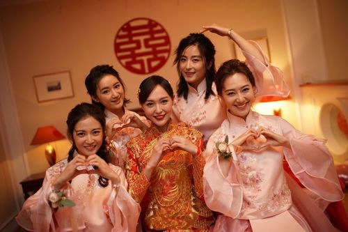 唐嫣伴娘团成员曝光 你能认识几个?