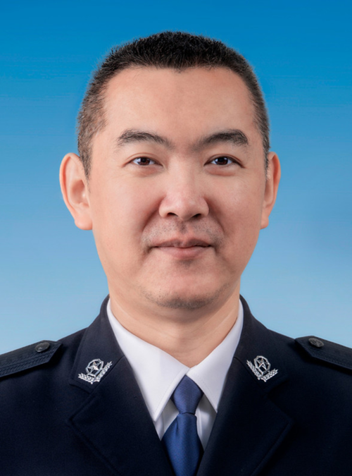 张岩