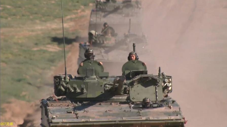 解放军04a步兵战车也玩起横刀立马3