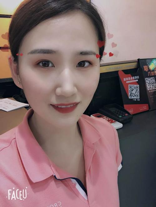 专业运动的产品 店长:王倩影 店员:张晴晴 金朱敏 多一点责任 多一点
