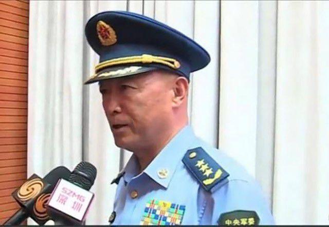马晓天:空军司令员,国防大学校长,上将军衔,父亲开国大校