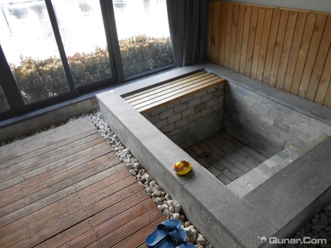 阳台温泉泡池(客房)