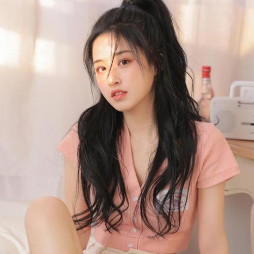 高马尾辫女孩头像