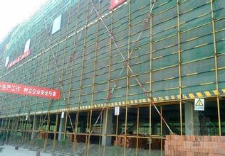 单管立杆落地式双排钢管脚手架搭设高度的探讨