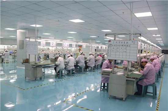 英泰奇手机制造流水线