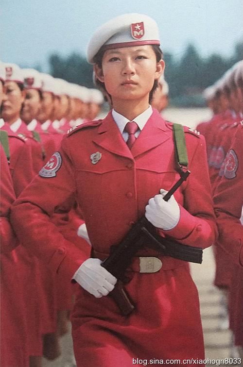 三军女兵方队领队——谭艳梅