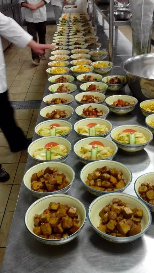 供养南宫一寺庙的一百零八道净素菜品