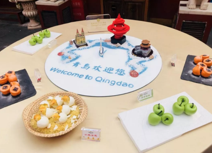 贺年宴:面点摆台新意十足,星级厨房走近百姓餐桌