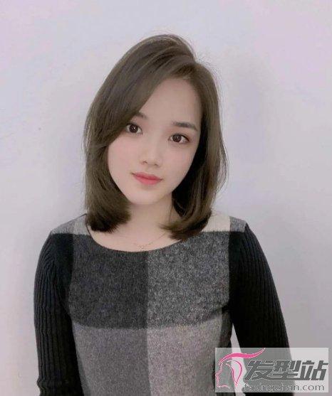 有一种百搭发型叫做"锁骨发" 年度人气女生发型推荐