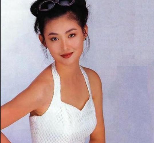 被高层雪藏,遭父母"吸血",这8位港台女星能在内地翻身