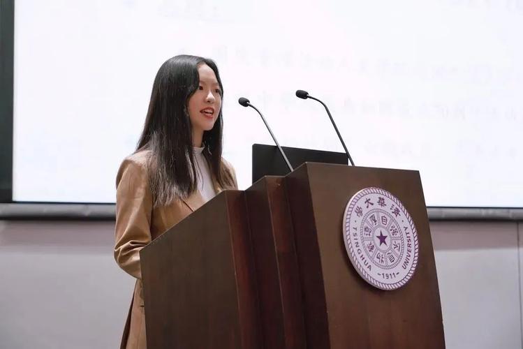 杨倩参加清华特等奖学金答辩正向榜样奔赴