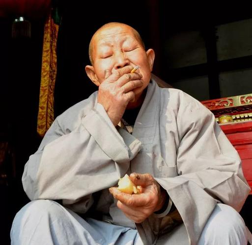 伤风而来,败德而去! 佛祖:老衲要还俗