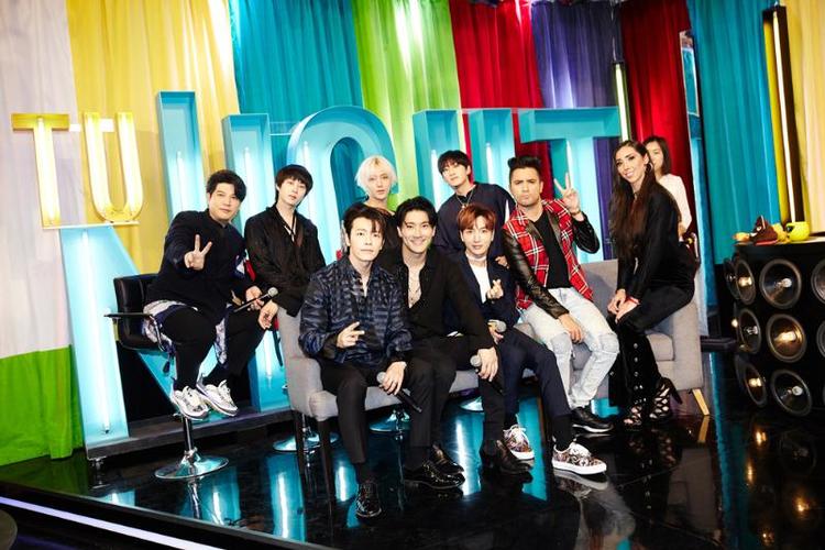 superjunior:平均年龄已经30岁以上的super junior 在