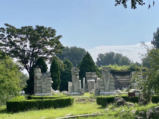 初秋的圆明园遗址公园