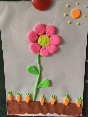 漂亮的小花——郭家屯乡范庄幼儿园中班 彩泥绘画作品