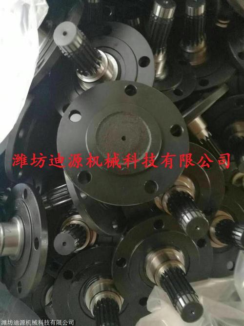 城口雷沃欧豹拖拉机发动机总成