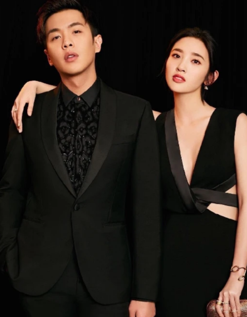 原创张若昀罕晒老婆秀恩爱唐艺昕力挺老公厨艺吃到只剩汤底超甜