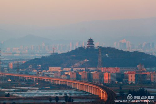 其它 萧江鼓楼 写美篇   萧江鼓楼建于萧江桔坡山公园最高处,是萧江镇