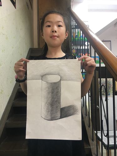 7.6三年级素描教学《圆柱体临摹》