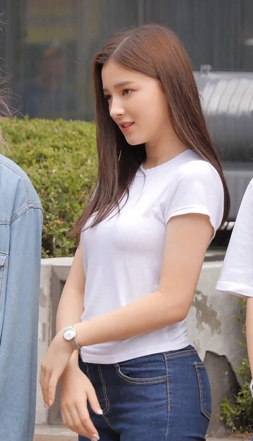 > 韩国微胖女神nancy(李承利)饭拍热舞视频218部合集,69.7g