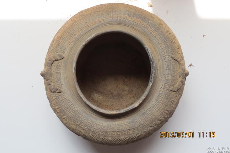 汉代牛头铺首多层纹饰陶罐