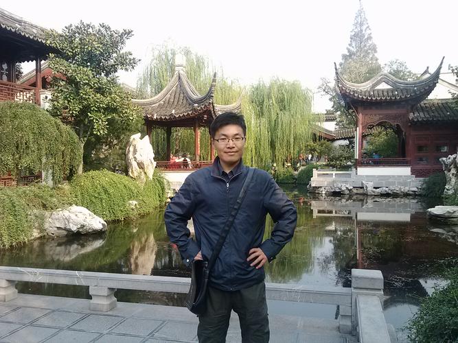 史立伟