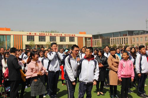 莒县二中:如虹壮志锋初试,似锦韶华写荣光