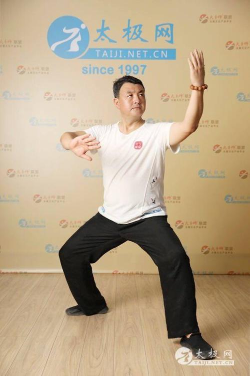 崆峒派代表性传人白义海到访太极网 就"武术文化迪拜行"达成初步合作