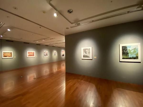 版画里半个多世纪的武汉工业建设,武汉美术馆展"日新月异"