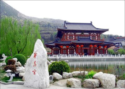 关于西安华清宫的手抄报 手抄报简单又漂亮
