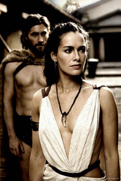 9. 琳娜·海蒂(lena headey)   《300斯巴达勇士》(300)