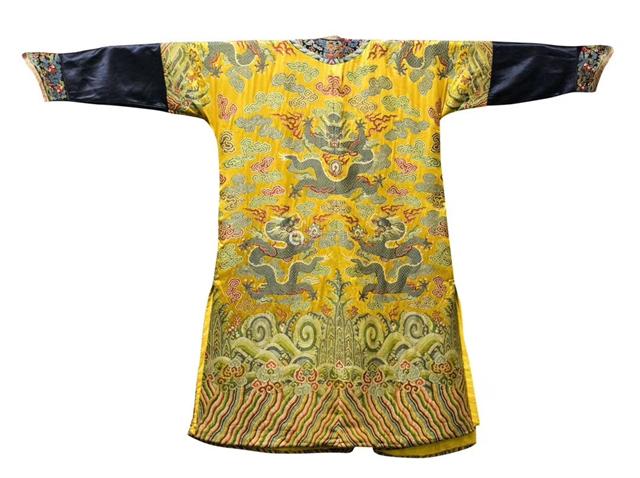 古代皇帝龙袍怎么清洗?塞香囊禁止水洗