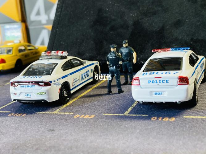 2006款道奇 charger nypd 12分局警车_灵书妙探 第三季影评_汽车模型