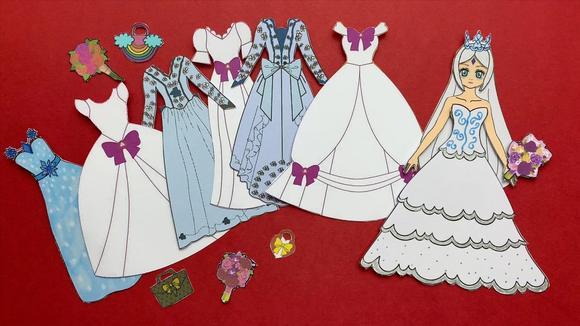 为美丽的冰公主选择一件婚纱吧,叶罗丽精灵梦纸娃娃换装贴纸