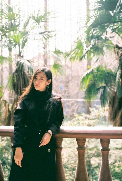 校礼仪队队长李英姿:不仅有颜值,褪去耀眼光环下是温暖的爱心